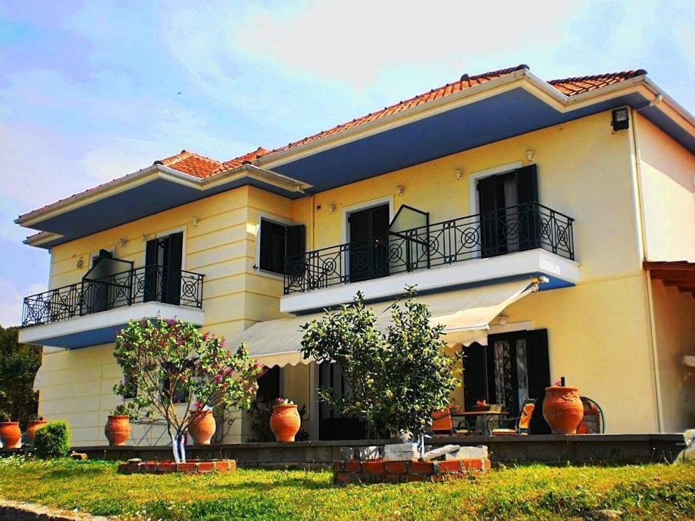 Guesthouse Bizani Neo Mpizani Extérieur photo