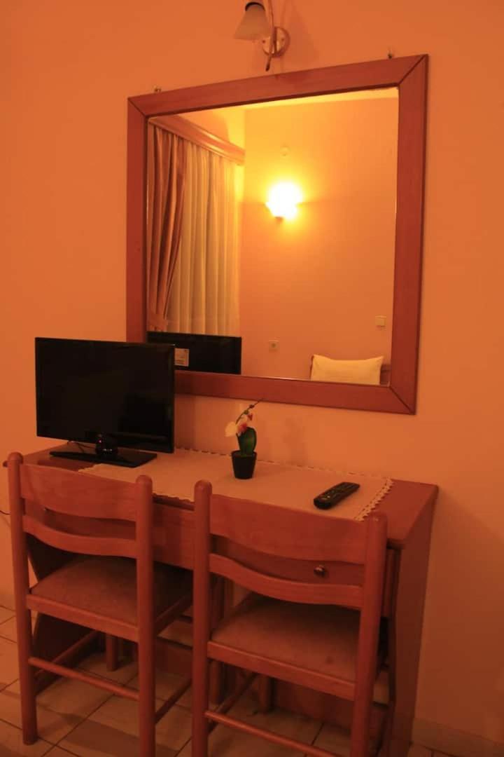 Guesthouse Bizani Neo Mpizani Extérieur photo
